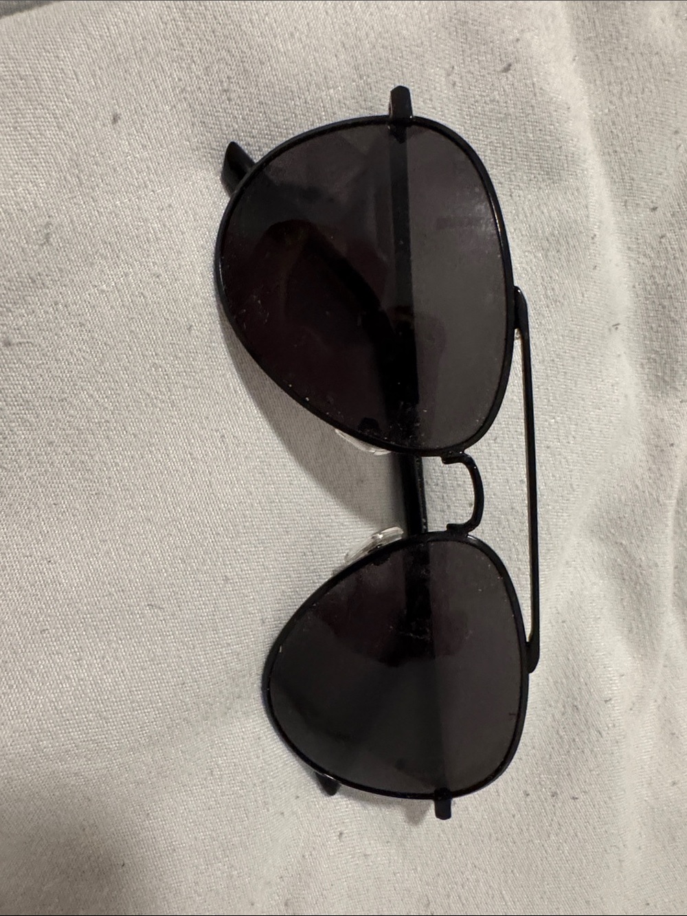 Men's Black Aviator Sunglasses with Dark Lenses